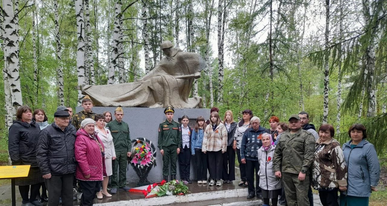 В с.Лопатино состоялся торжественный митинг, посвященный 80-летию Великой Победы.
