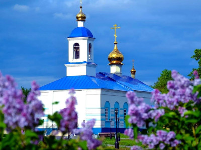 Храм во имя святого Архистратига Михаила.
