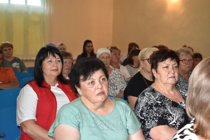 23 июля состоялась встреча главы Ртищевского района А. Жуковского с жителями Краснозвездинского муниципального образования.